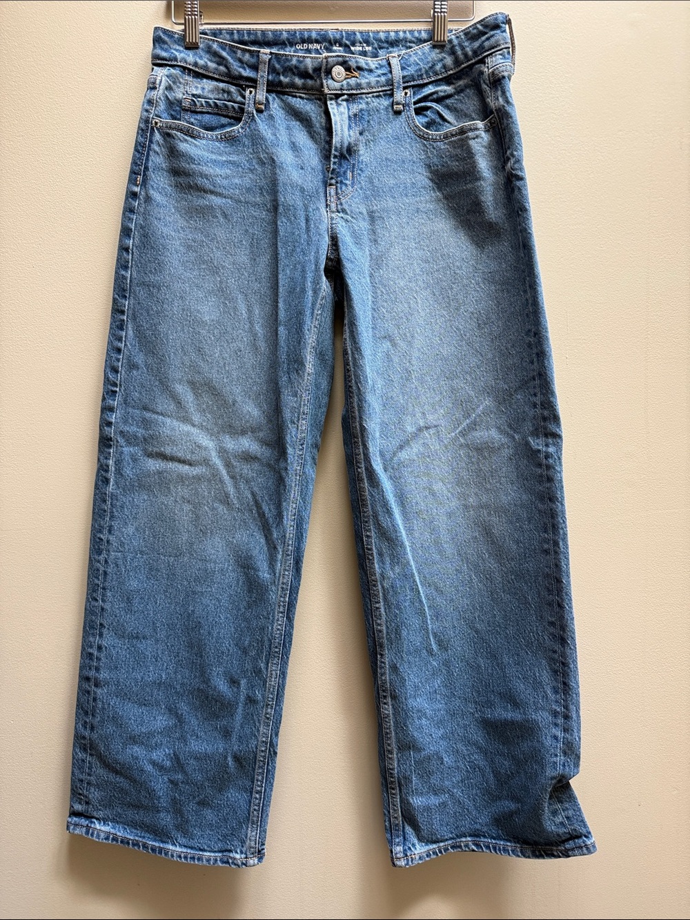 Old Navy Women's medium blue, mid rise Wide-Leg Jeans
